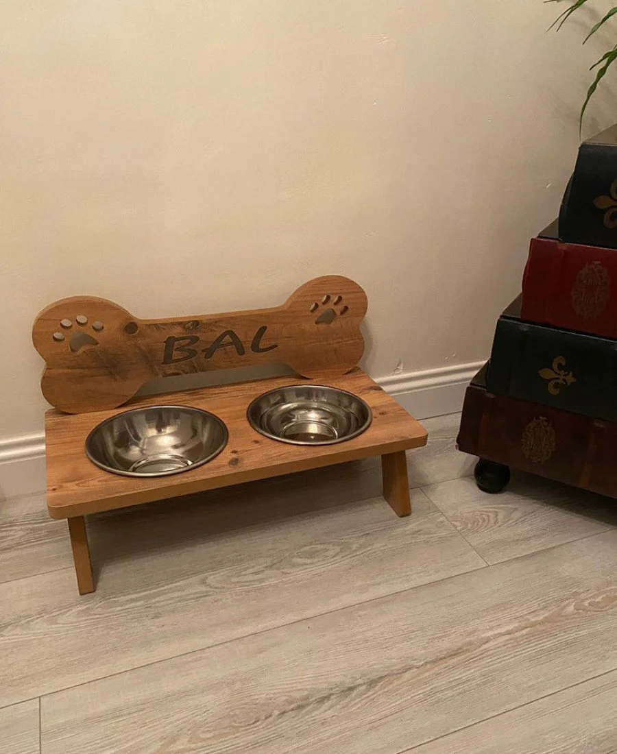 Büyük Irk Köpekler İçin Mama ve Su Kabı Ahşap Mama Standı Büyük Irk Köpekler İçin Mama ve Su Kabı Ahşap Mama Standı