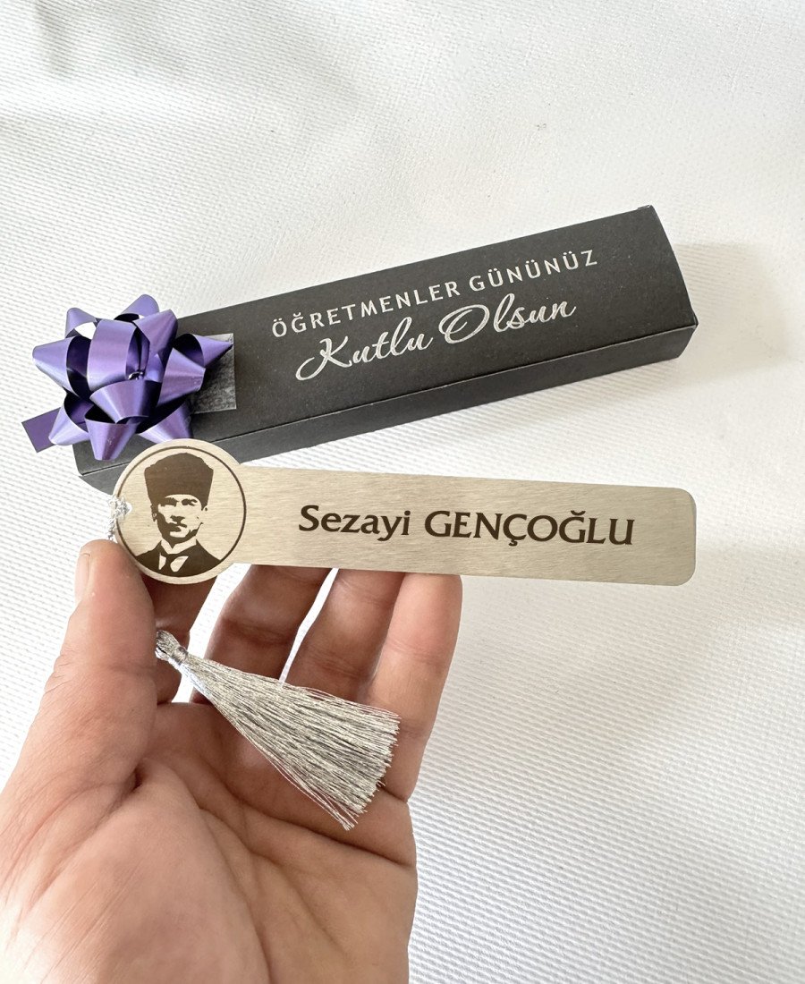 Metal Kitap Ayracı Atatürk Silüetli İsme Özel